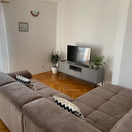 Apartmani Niks Makarska Bagian luar foto