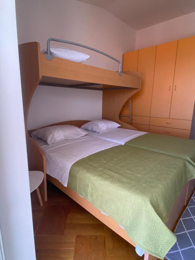 Apartmani Niks Makarska Bagian luar foto